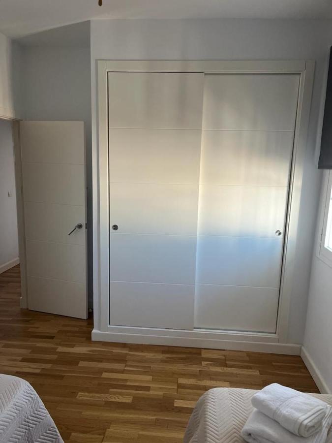 Atico Con Terraza- Solarium Lägenhet Écija Exteriör bild